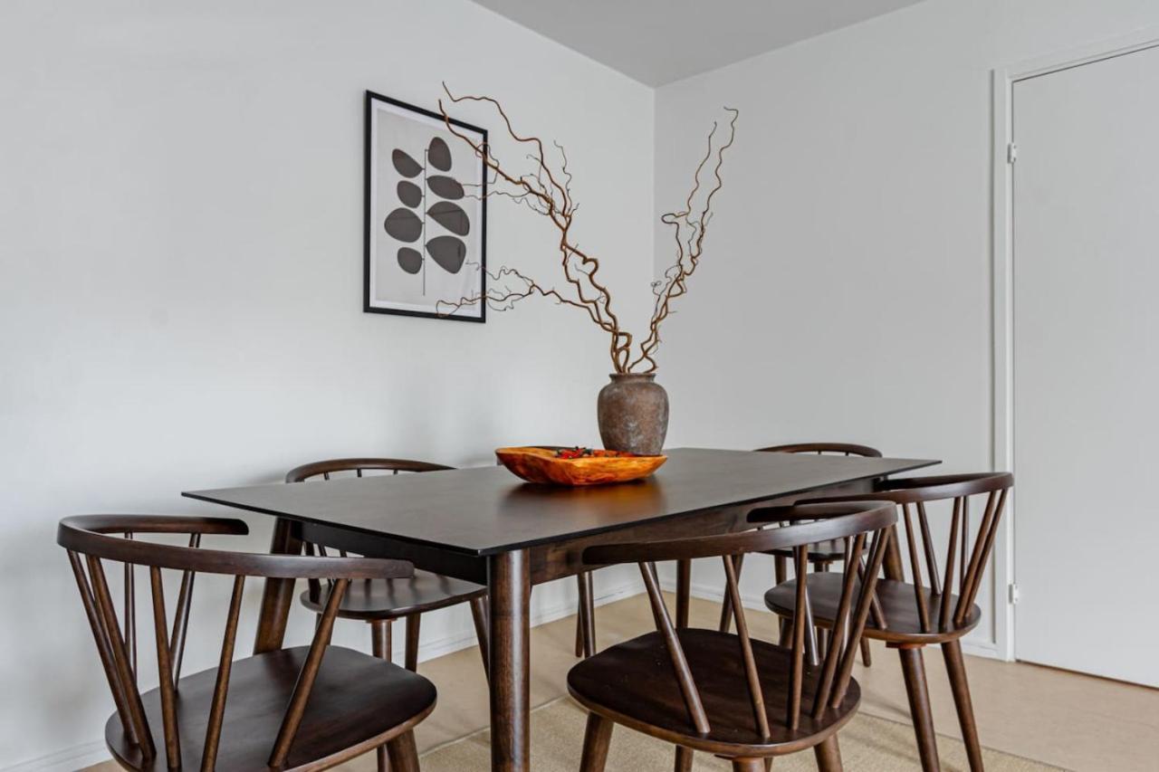 Apartment Spacious For 6 In Sodermalm