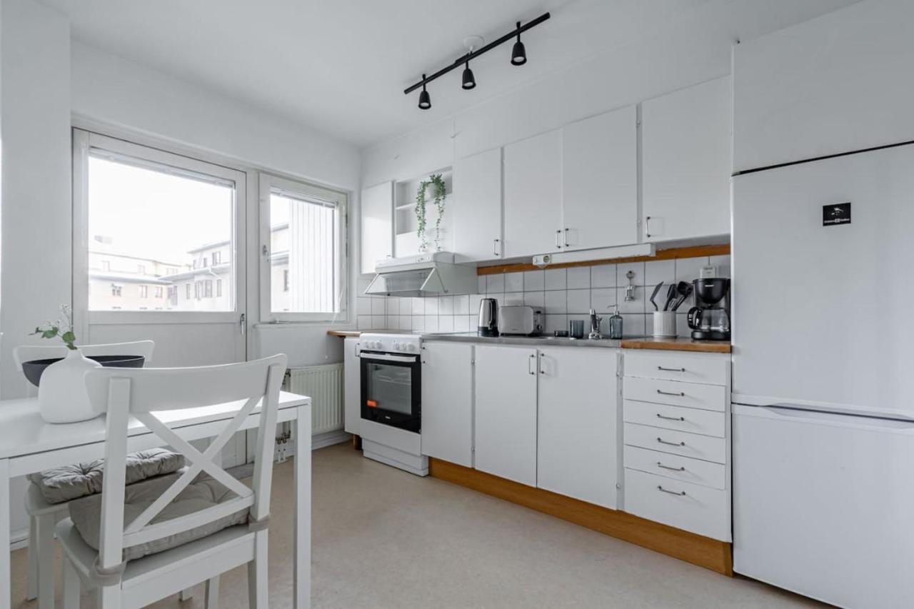 Spacious For 6 In Sodermalm Apartment *